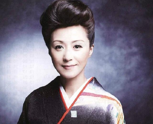 長山洋子