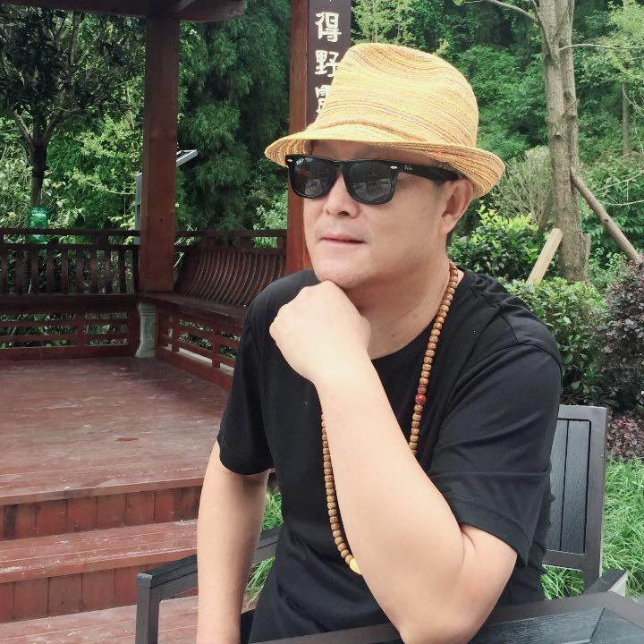 贝加尔湖畔 伴奏封面