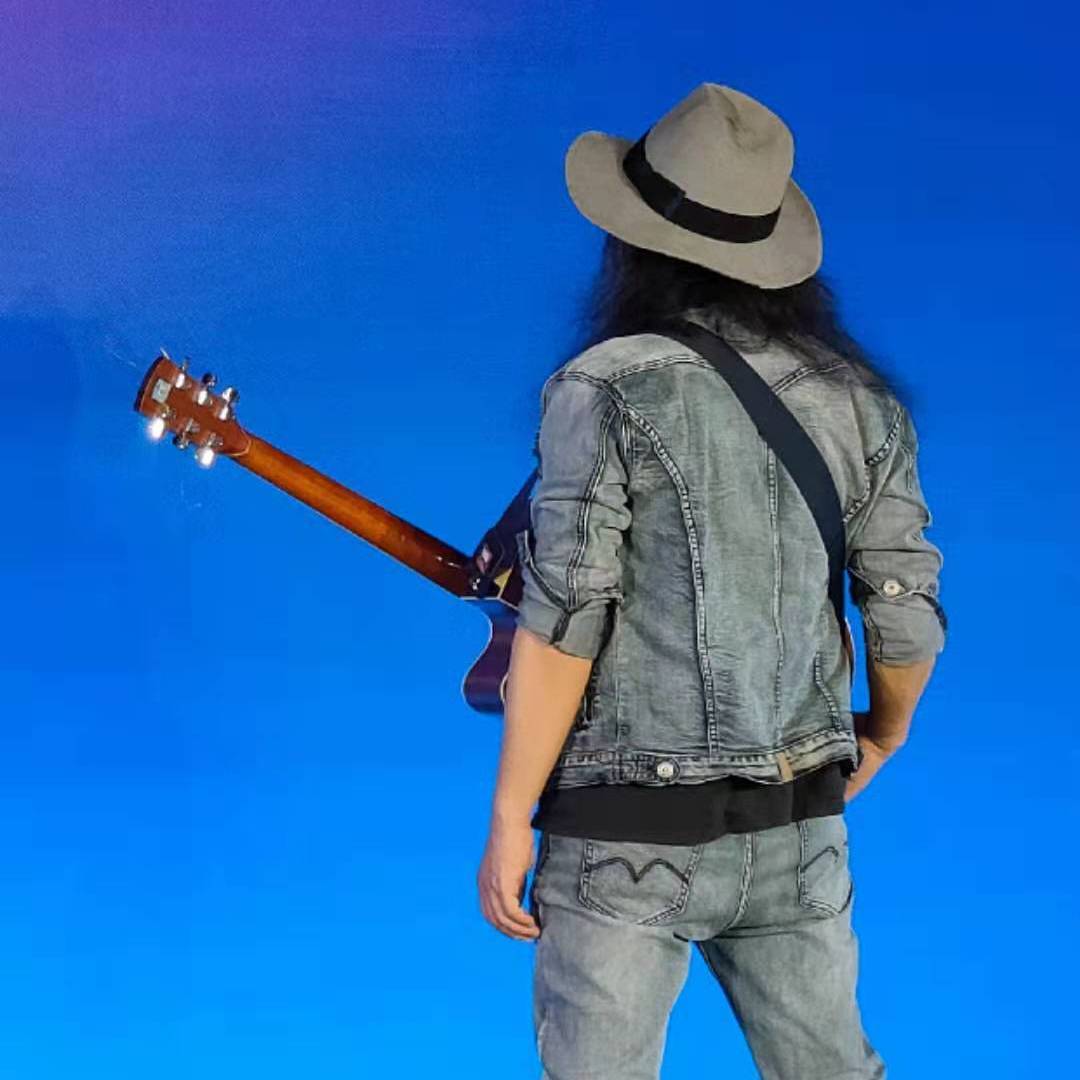 【穿越时空】老尾。