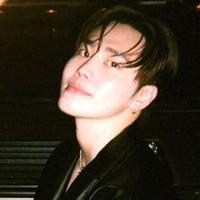 오월 (Owol)