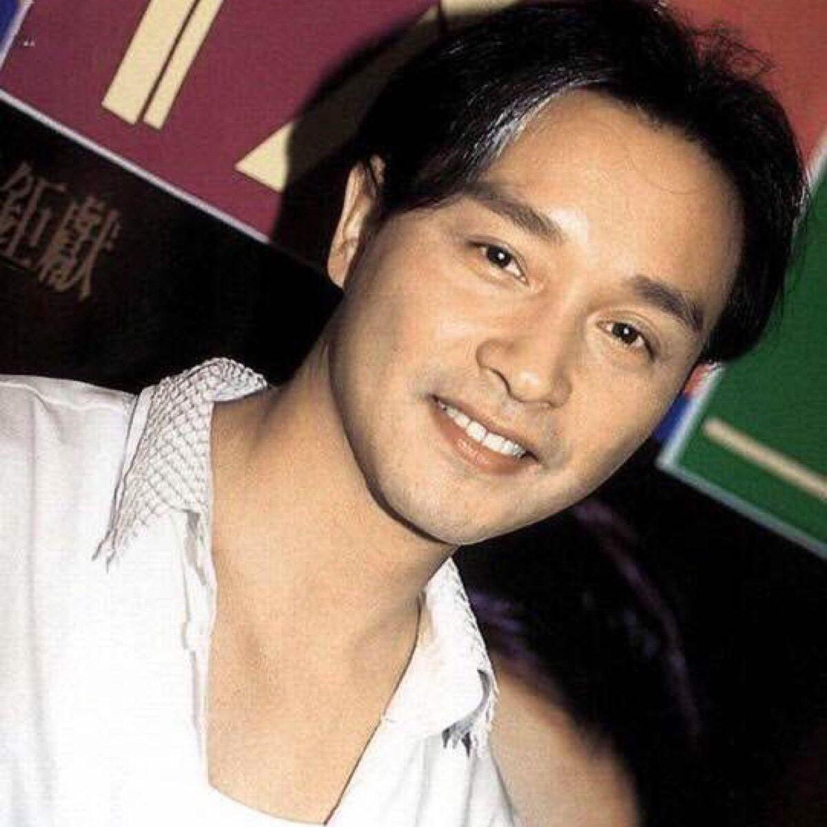 身边有人封面