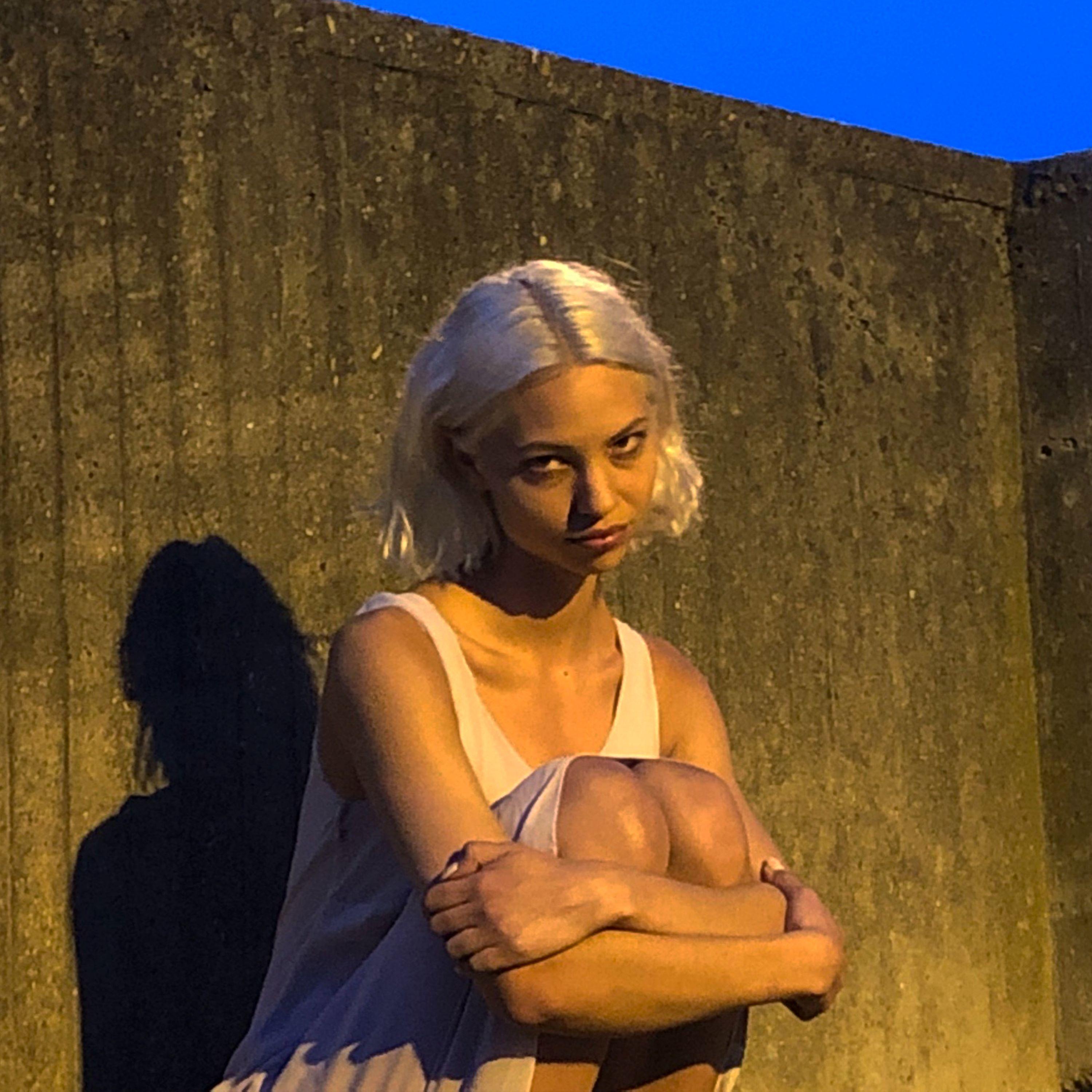 i like the way you kiss me_Artemas_i like the way you kiss me (remixes) | 在线播放_i like the way you kiss me歌词_i like the way you kiss me下载 | 网易云音乐