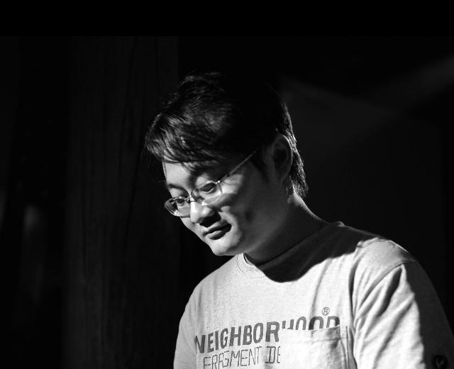张康明