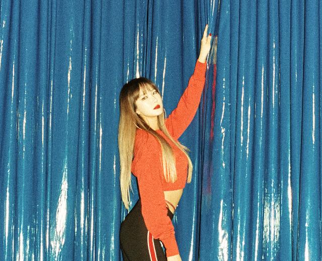ELLY