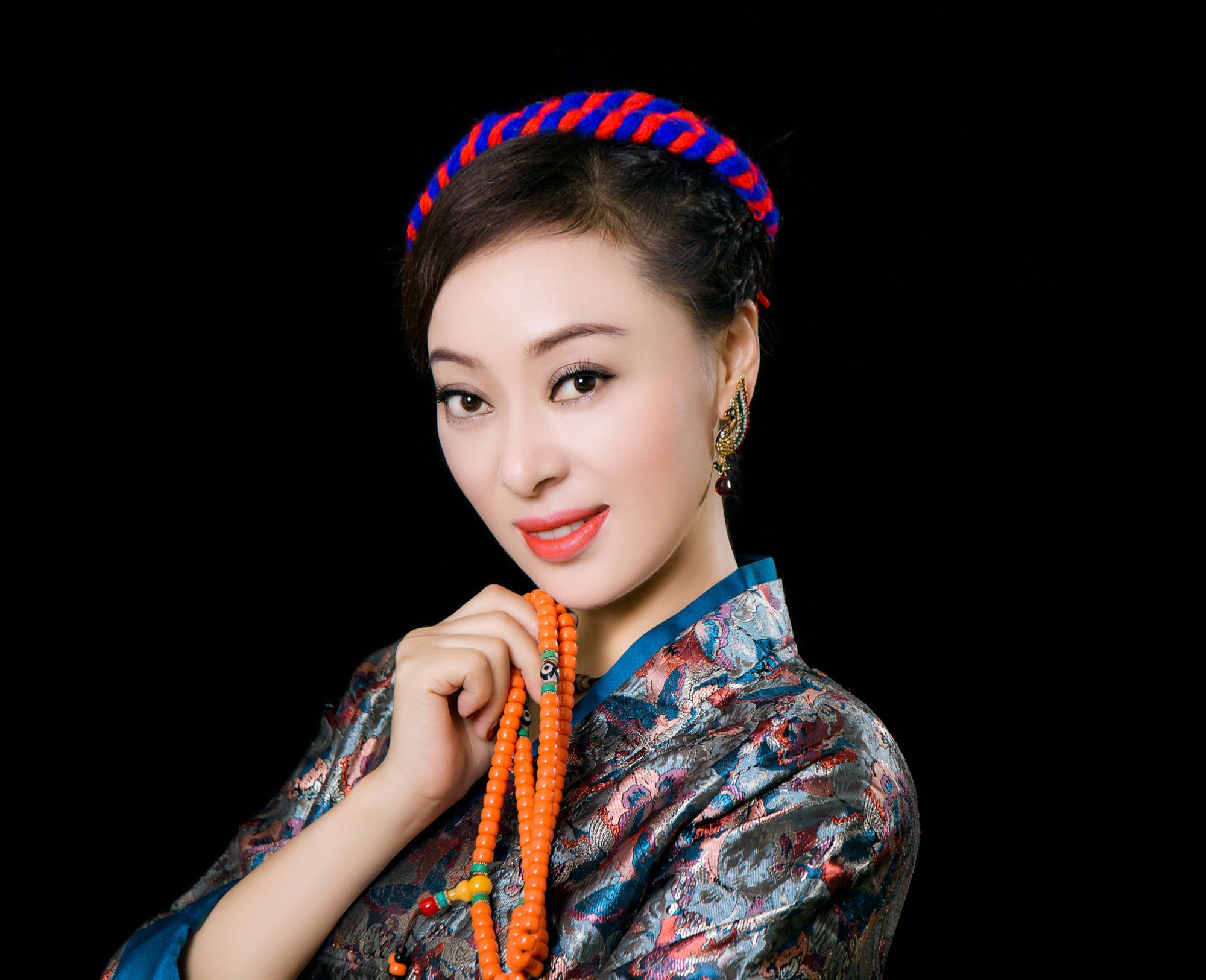 桑娜央金