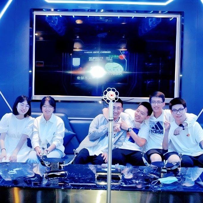 致吾辈（live） - 迦南居新、与你晚风、木凡、月扬、无余、黎念、汐洛封面