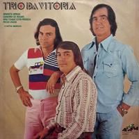 Trio Da Vitória - Na Minha Cama Está Faltando um Travesseiro