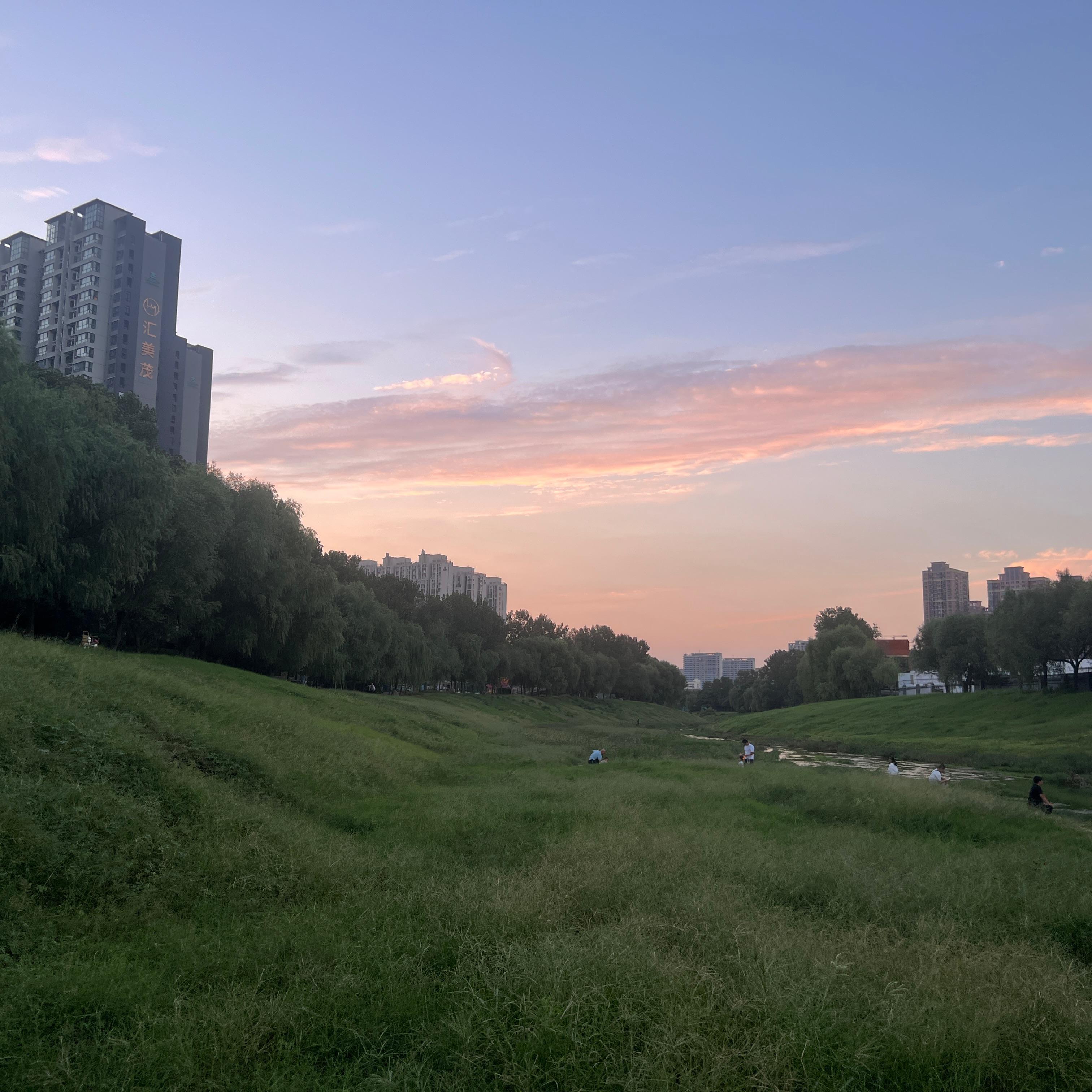 理想三旬封面