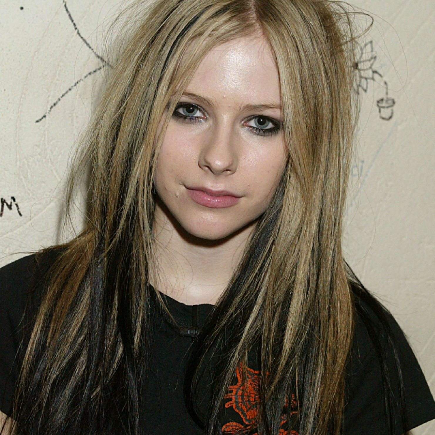 Lights Out_Avril Lavigne_ | 在线播放_Lights Out歌词_Lights Out下载 | 网易云音乐