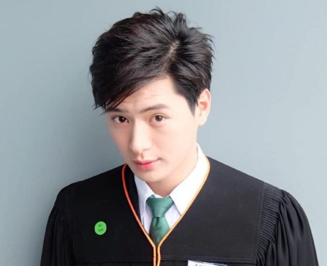 Krist Perawat