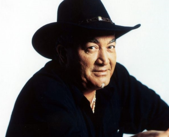 Eliades Ochoa