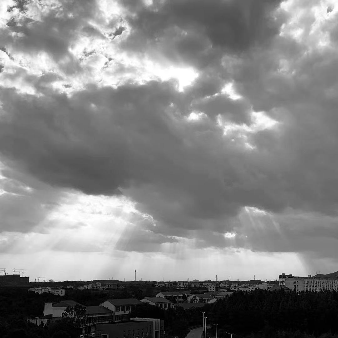 "你看 ,下雨了”封面