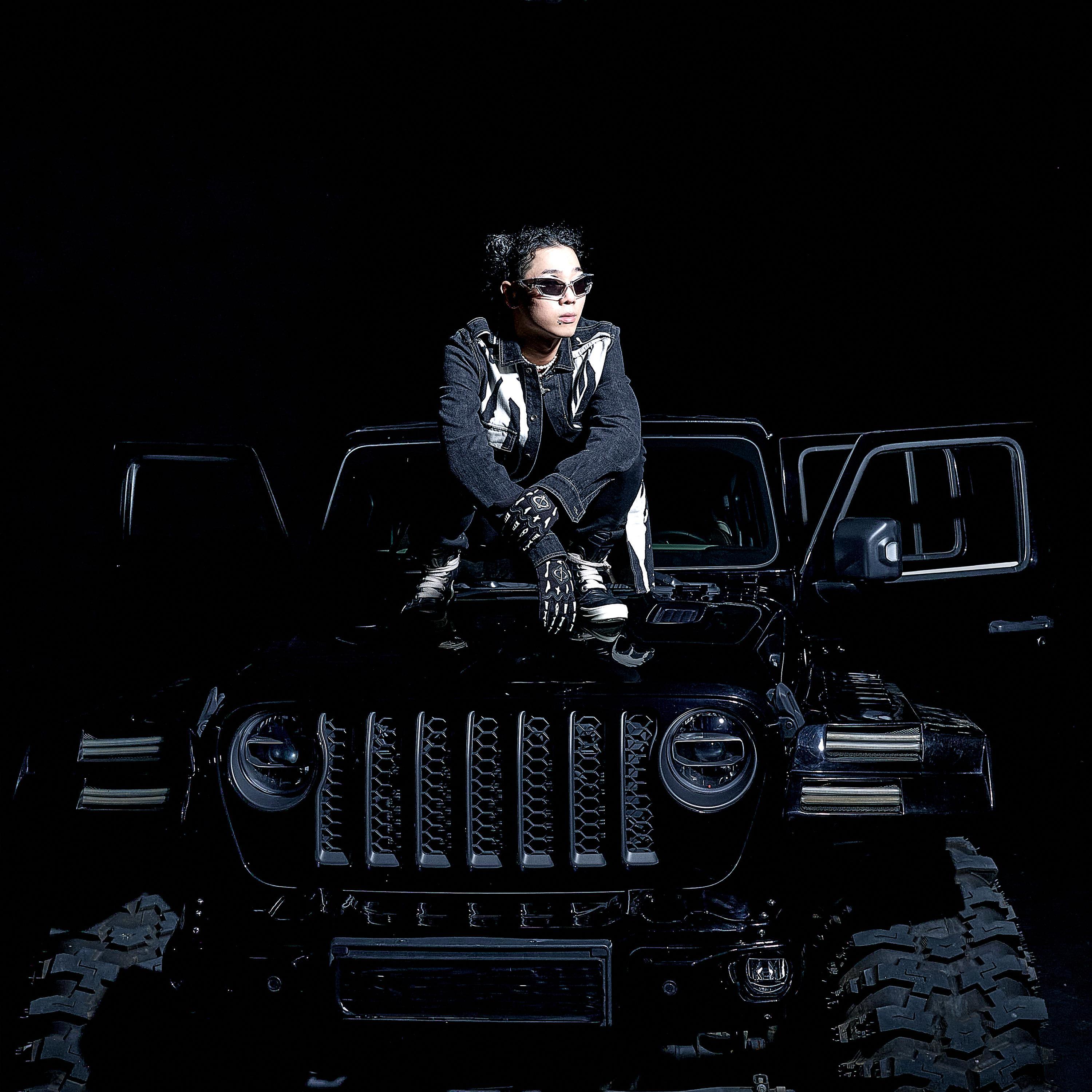 POP IT UP (feat. Dok2 & Okasian)