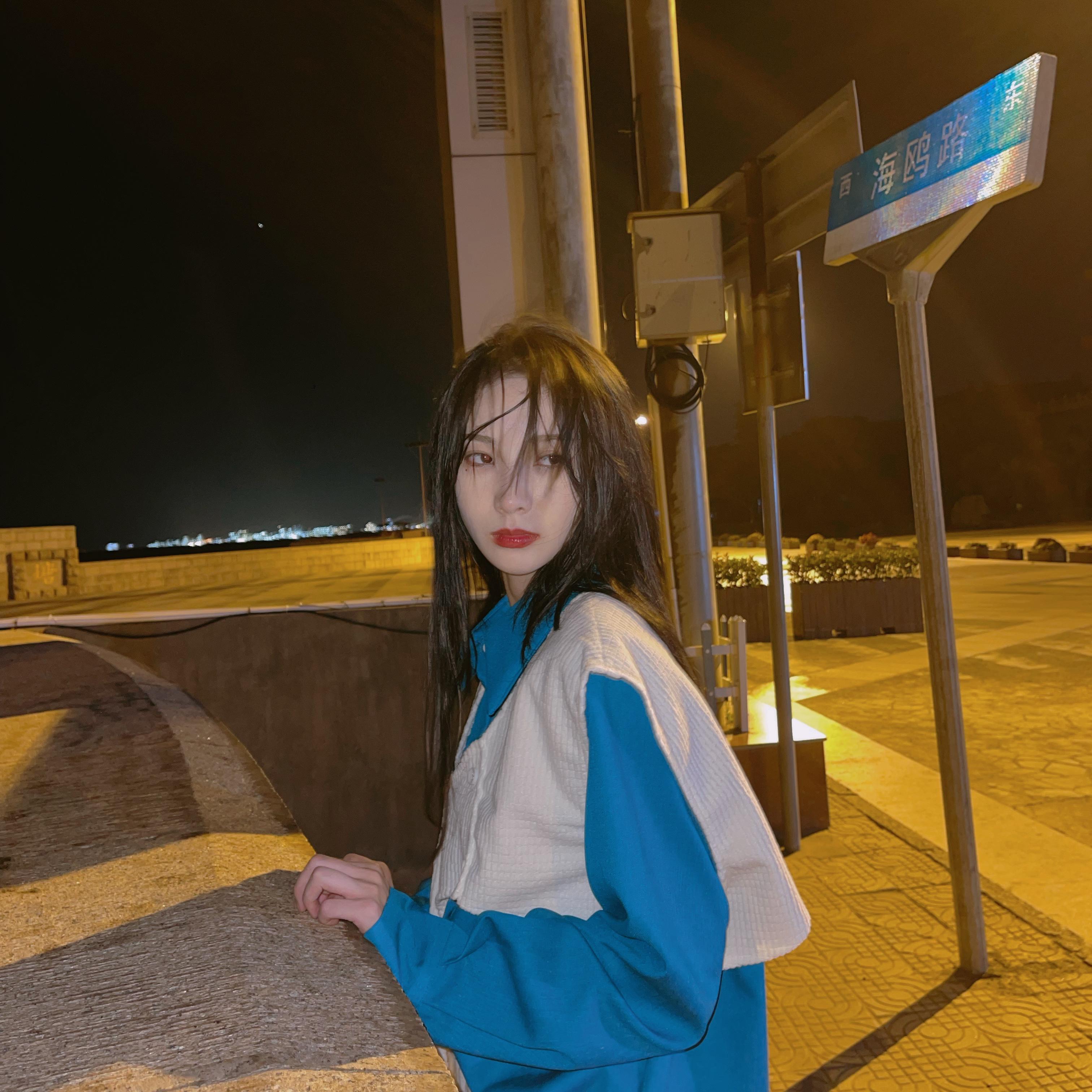 以十洲的名义 - 由淼 MMM new_yomi由淼_以十洲的名义（coverSNH48） | 在线播放_以十洲的名义 - 由淼 MMM new歌词_以十洲的名义 - 由淼 MMM new下载 | 网易云音乐