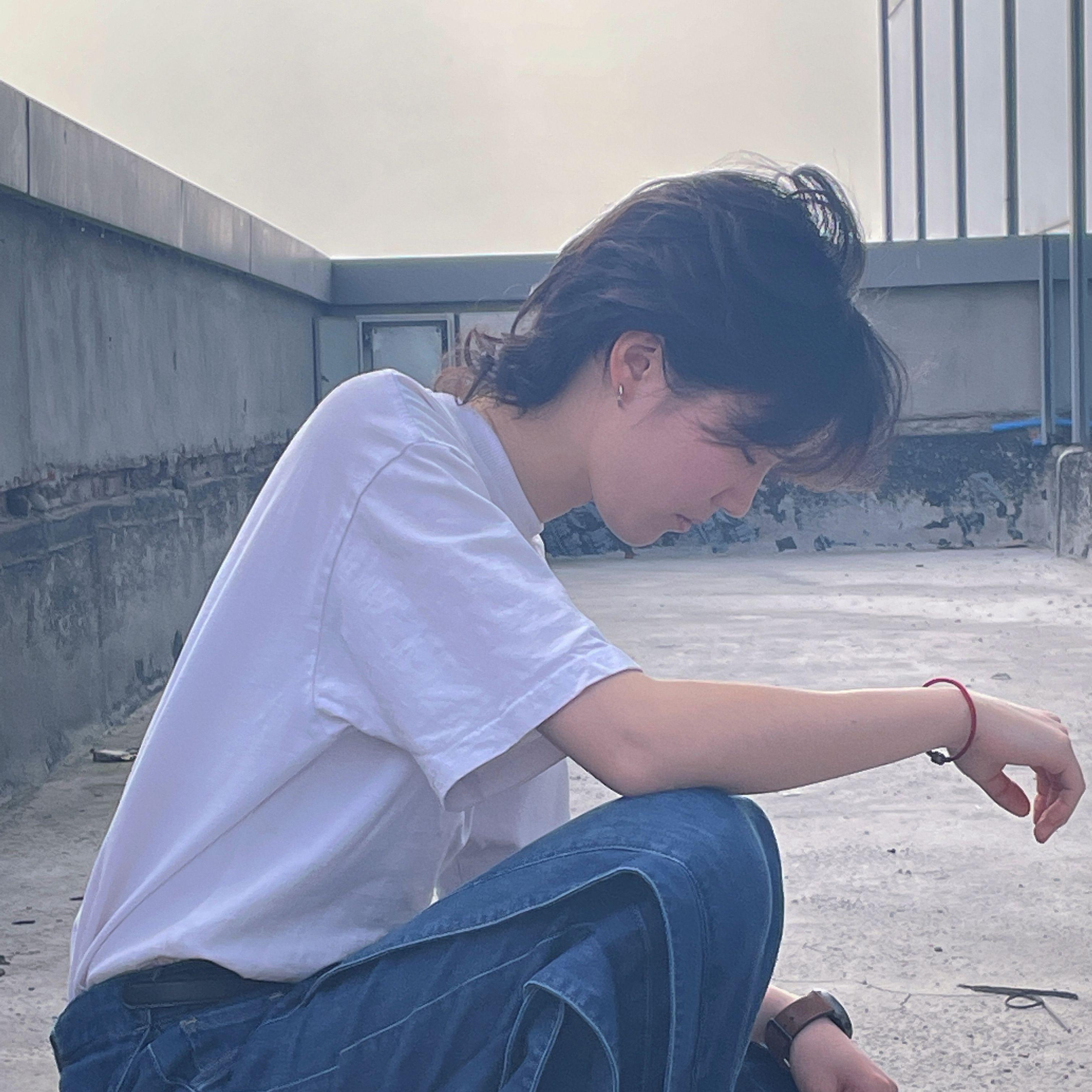 山顶的风封面