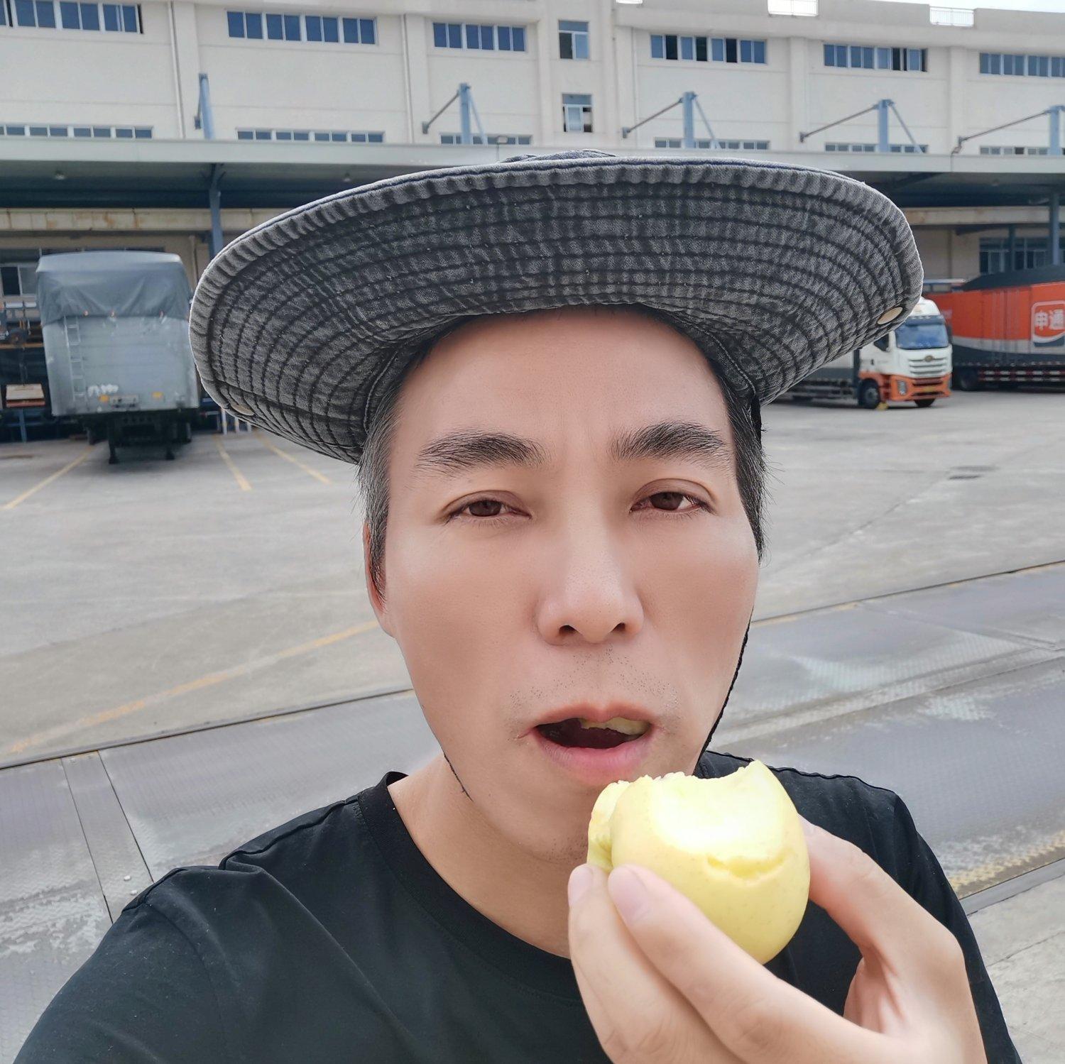 晴空蔚蓝封面