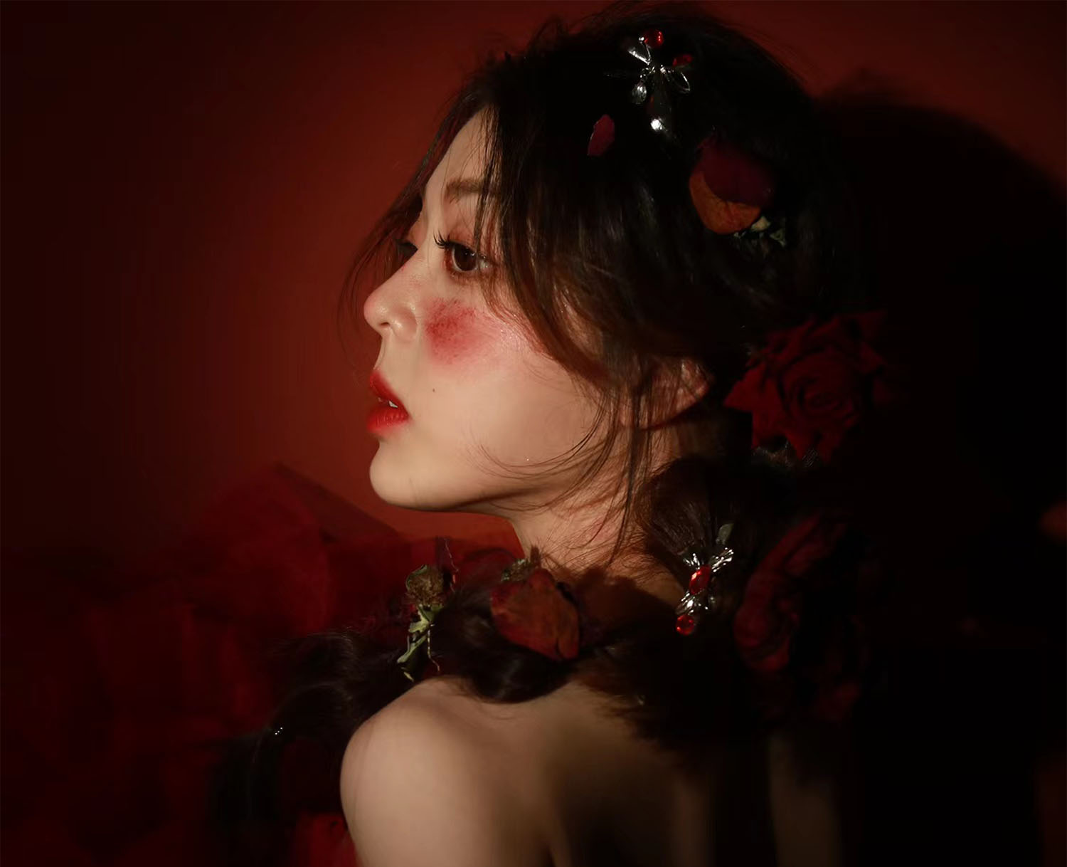 易芯宇