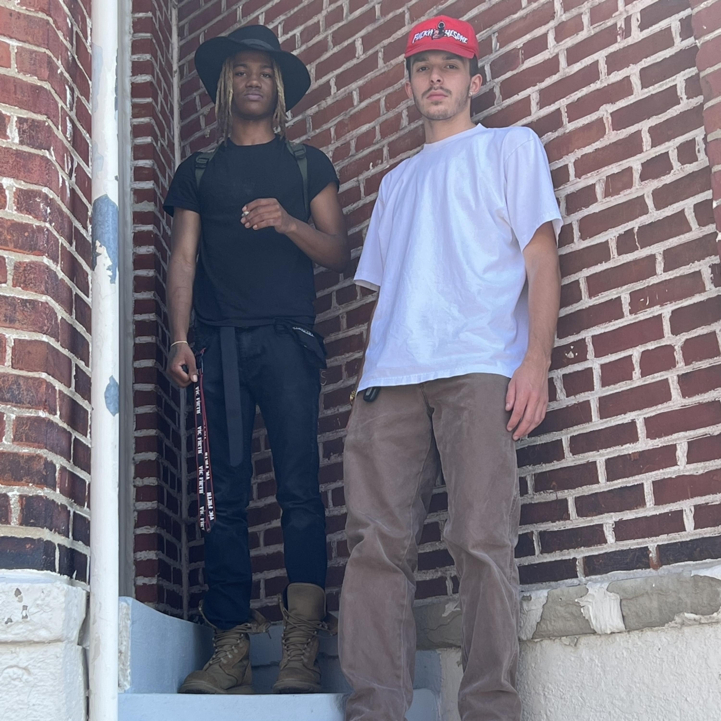 Camoflouge (feat. SeeCoo)