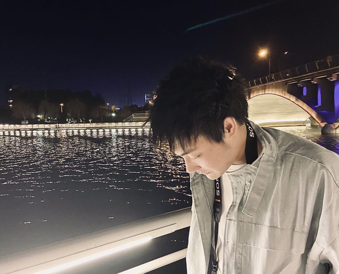 石间
