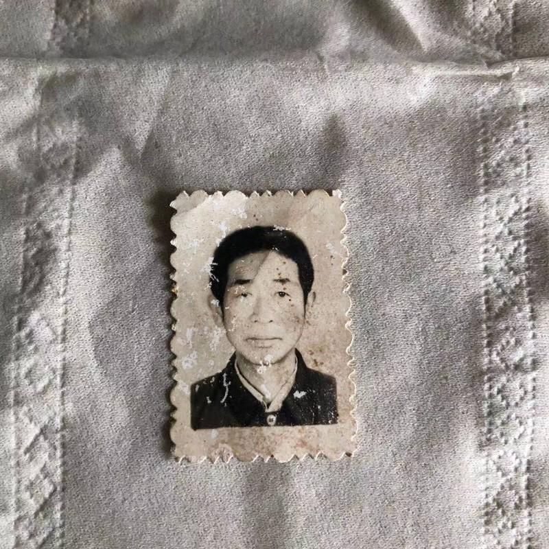 爸爸妈妈封面