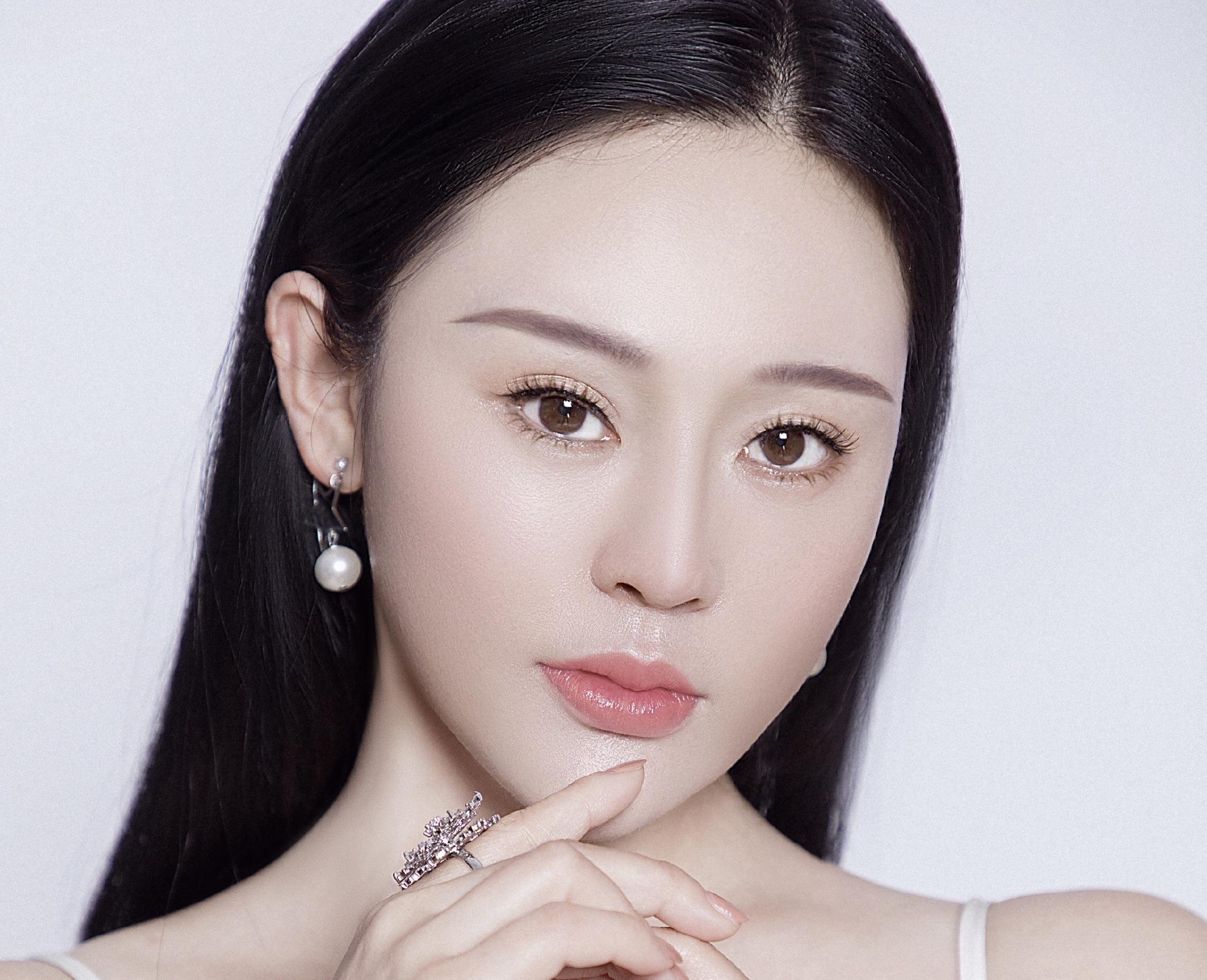 李越昕蕾