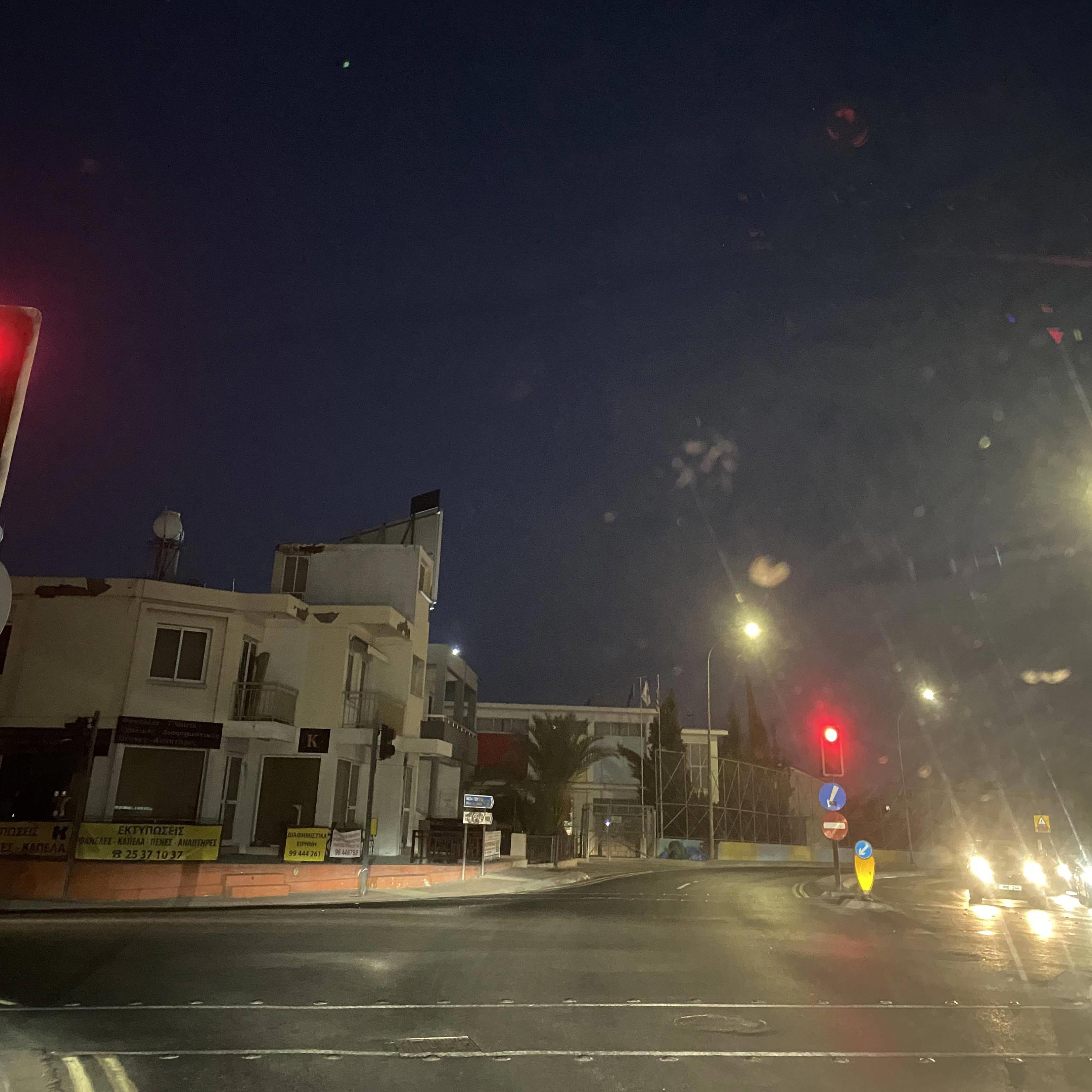 I don't wanna fall back down (feat. Aizu)