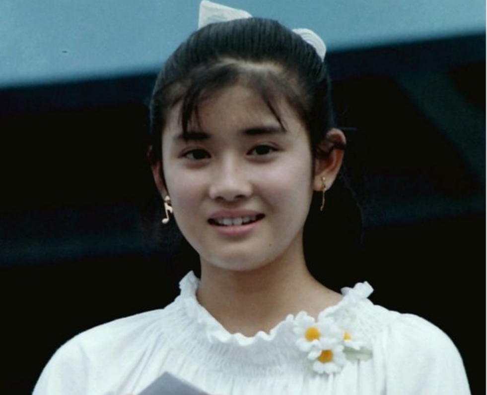 石田ひかり