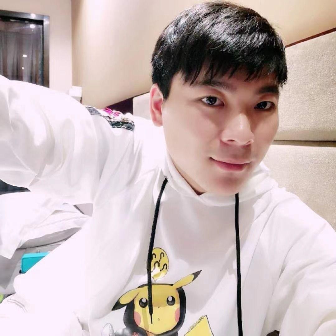 深夜的酒，清晨的粥封面
