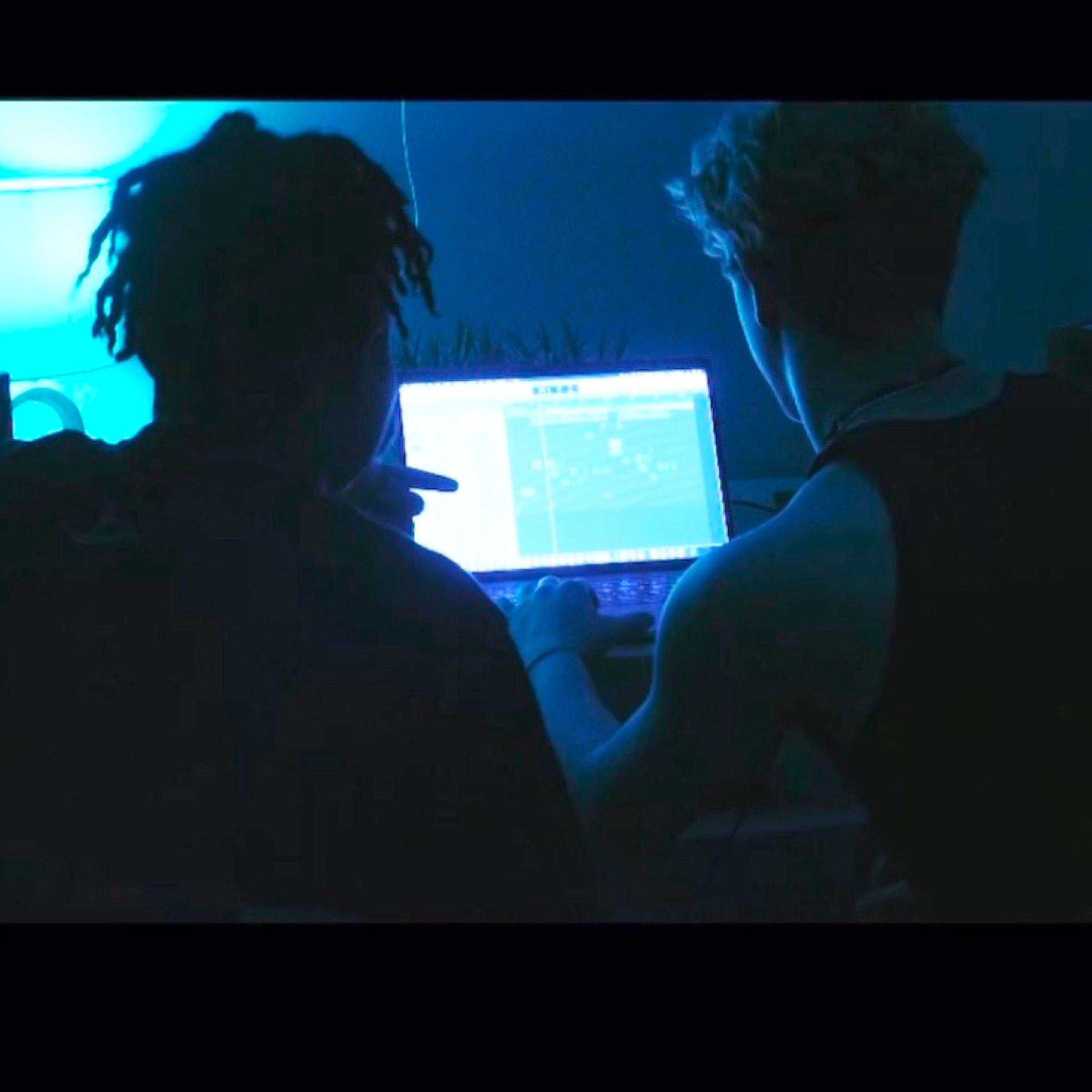 Toxic (feat. Iankon)