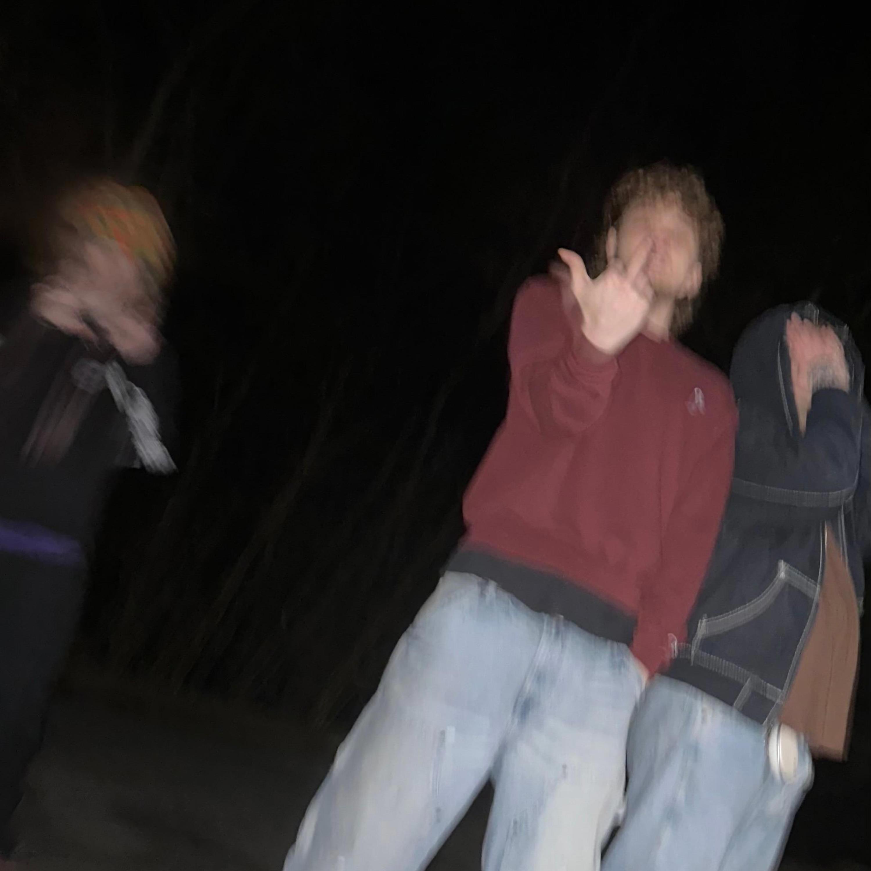 FREAKSHOW (feat. Staggy & 1Sloan)