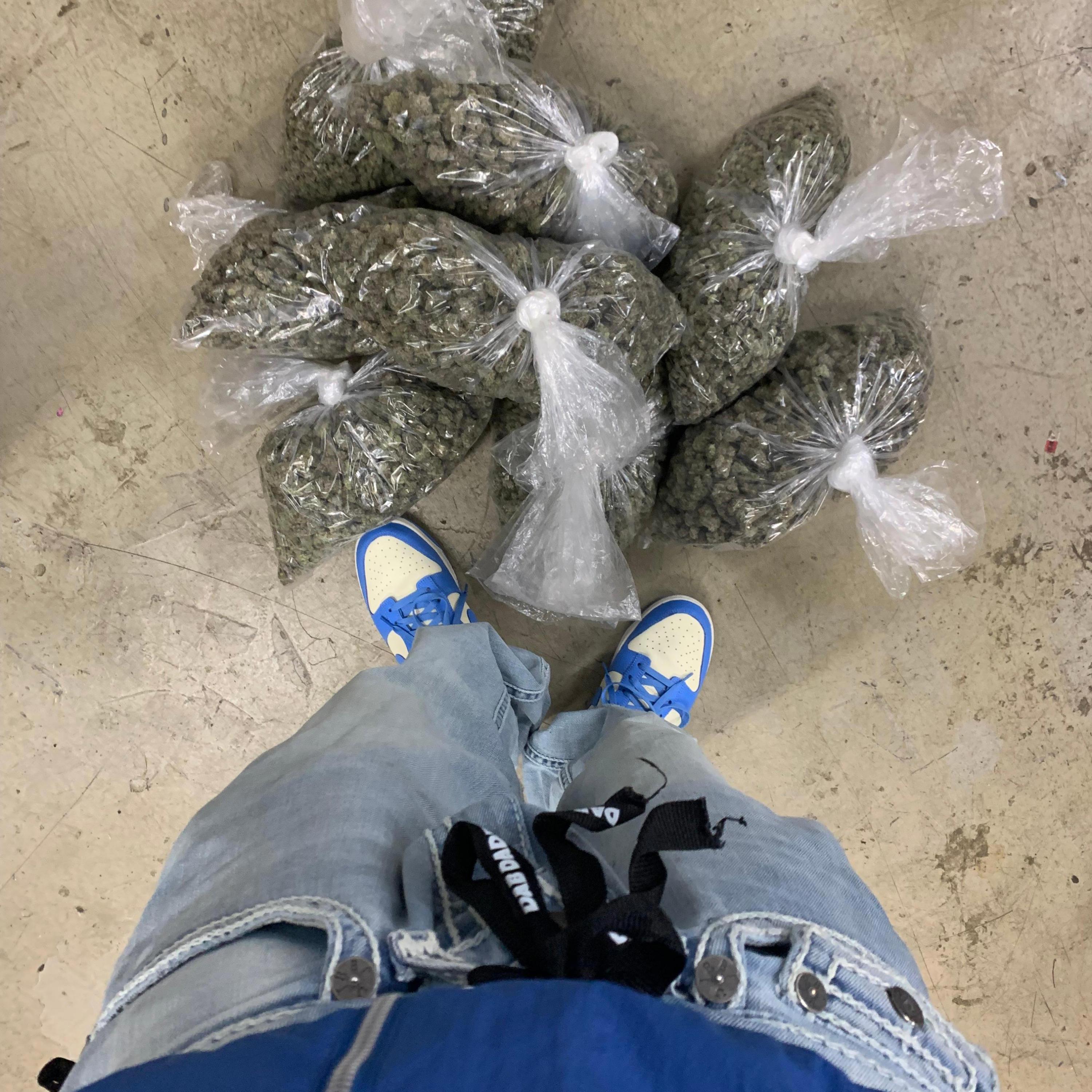 No Switch Up (feat. TRP B40)