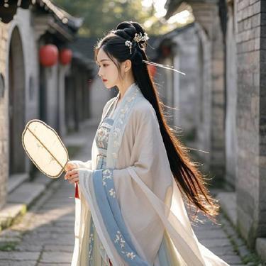 汉服姑娘封面