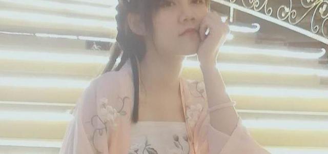 李佳思头像
