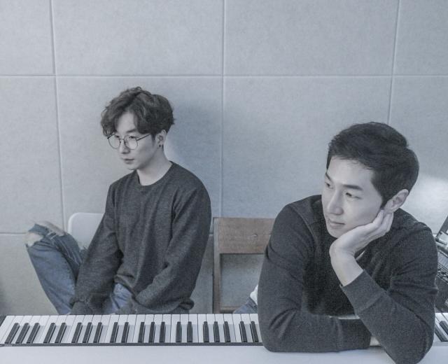 김김