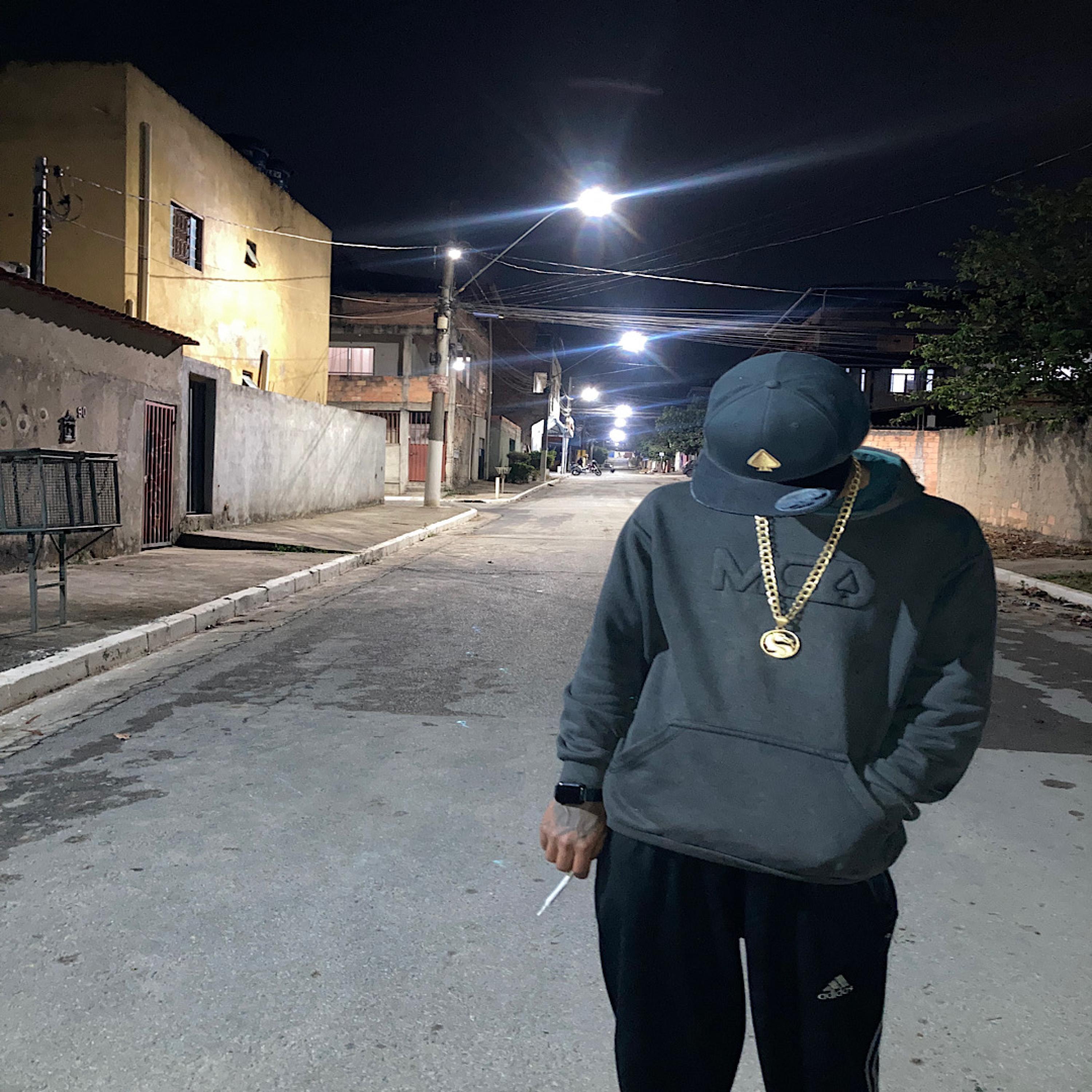 MTG ~ FODE COM OS CARA DO TRAFICO (feat. Mc 2G Do SF, MC 2T DA VF & Enzumakii)