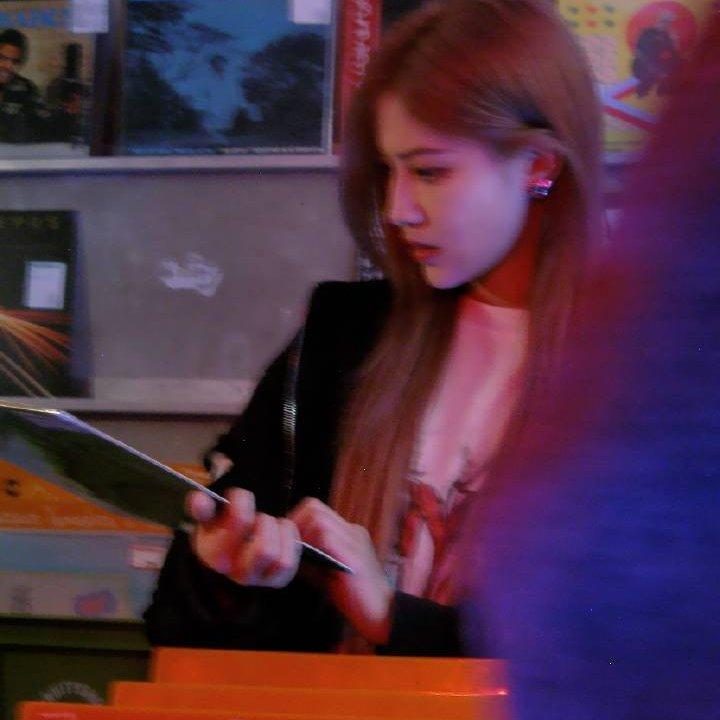 女孩_周八营业的小杨_袁一琦翻唱 | 在线播放_女孩歌词_女孩下载 | 网易云音乐
