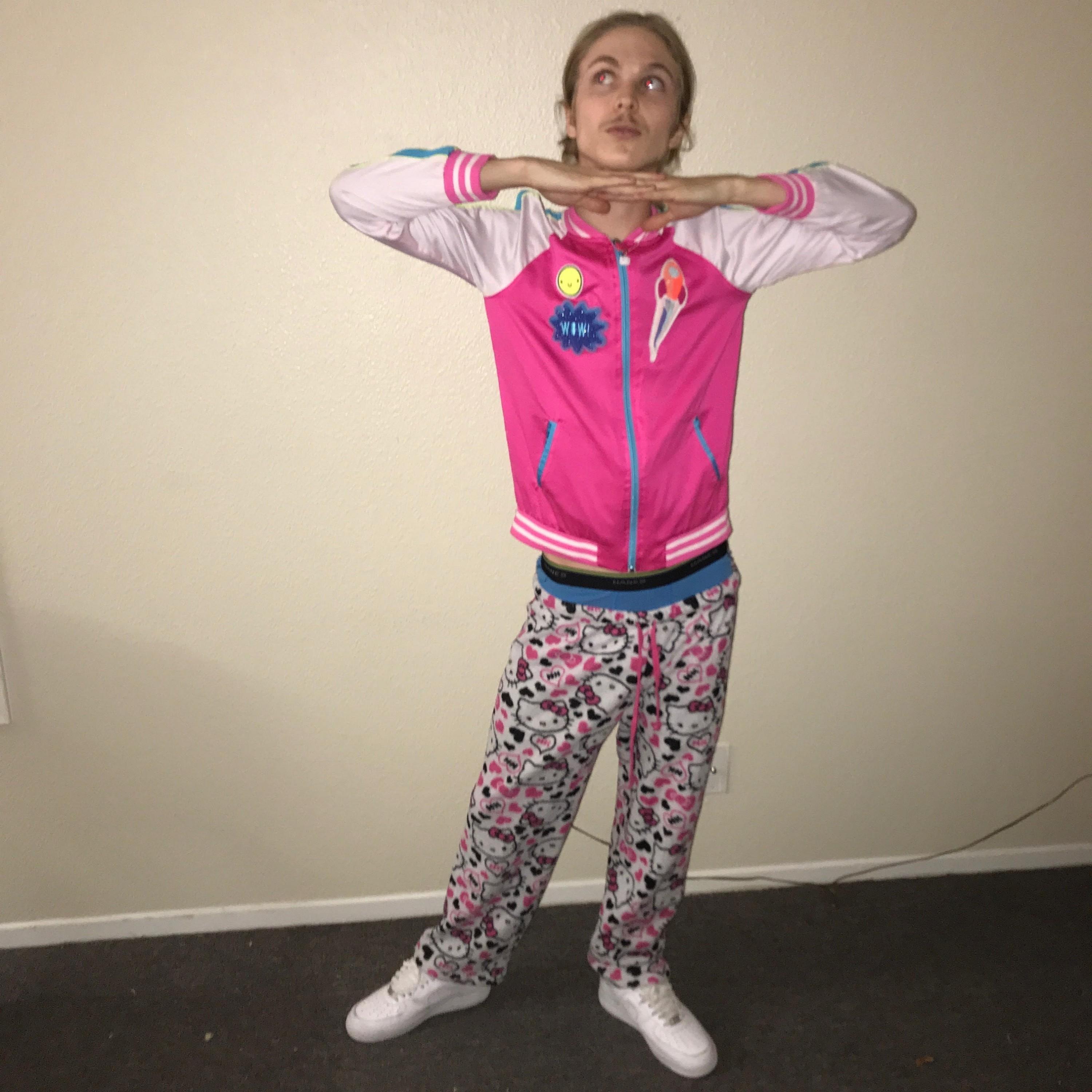 #1 Tiny Pants Dancer