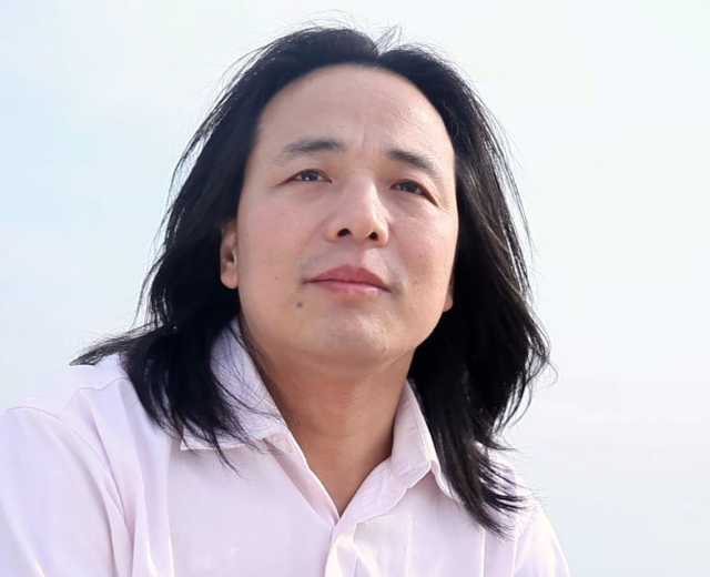 曹尔真