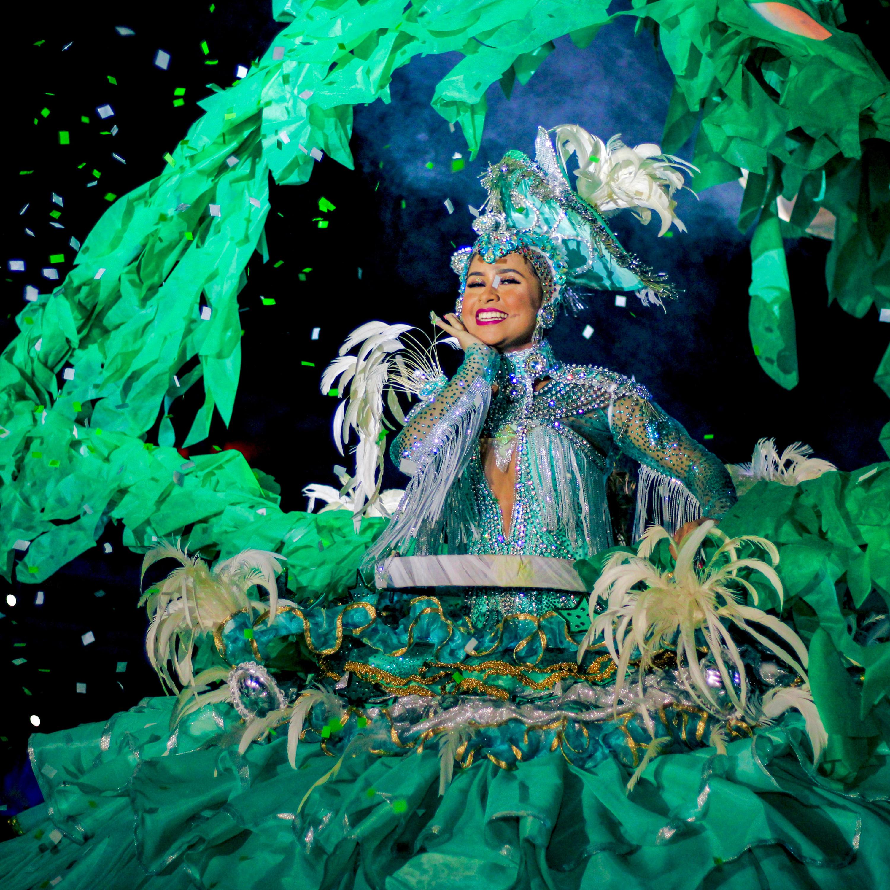 Esplêndida - Sinhazinha