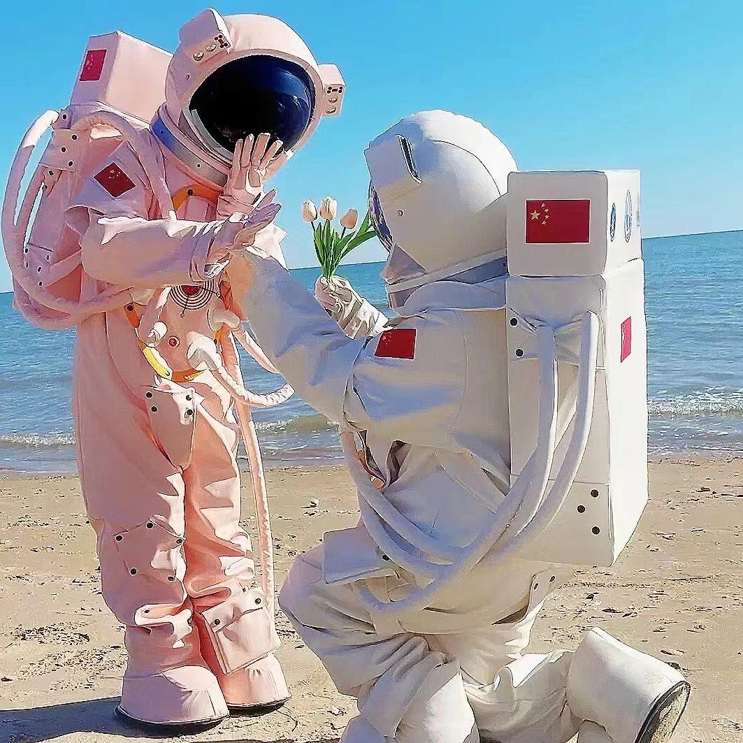 古道烟霞美如画封面