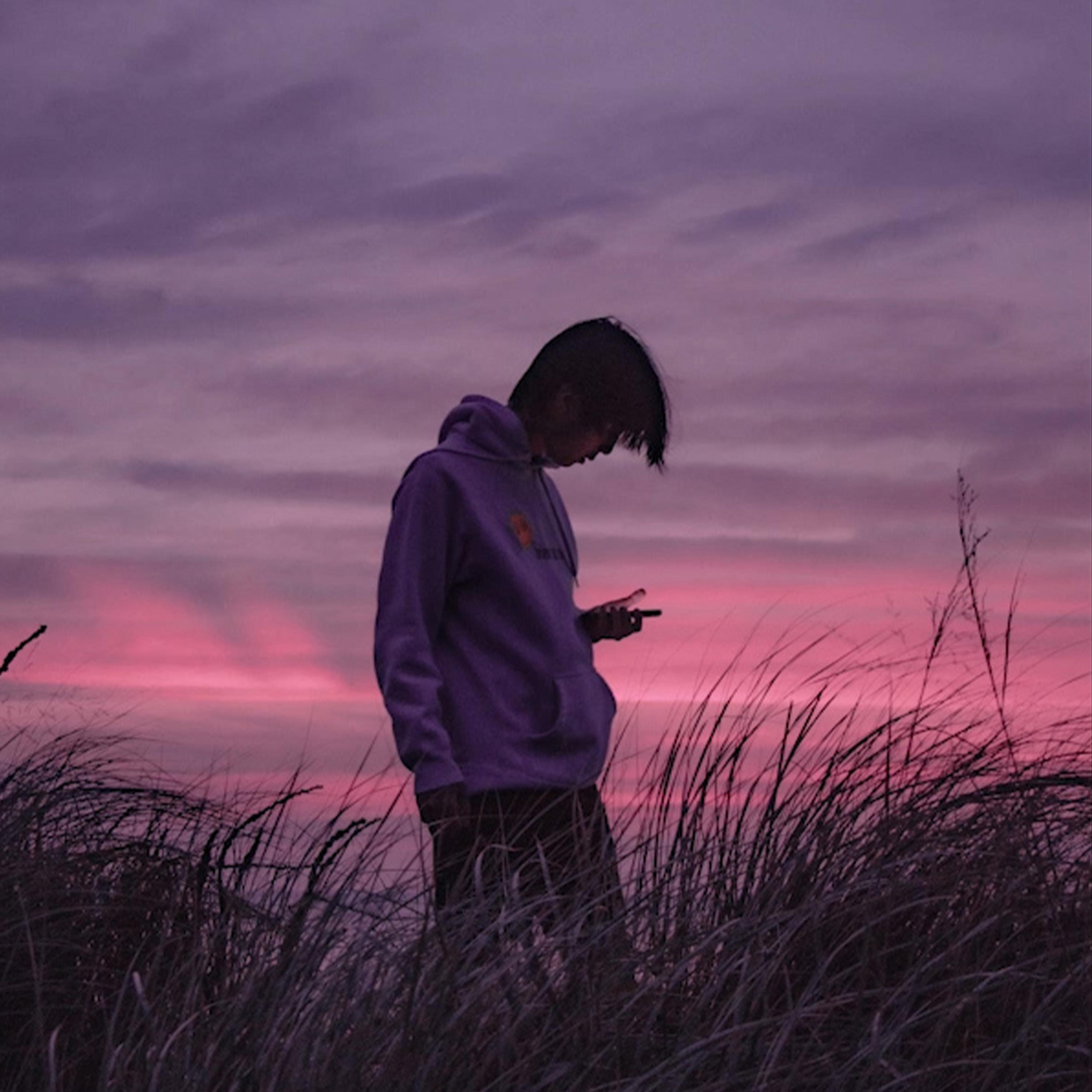 Under The Moon (feat. dray tyg)