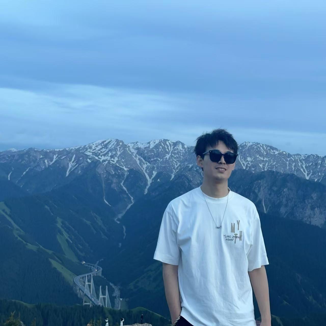 手心的光 - 粤兔文化封面