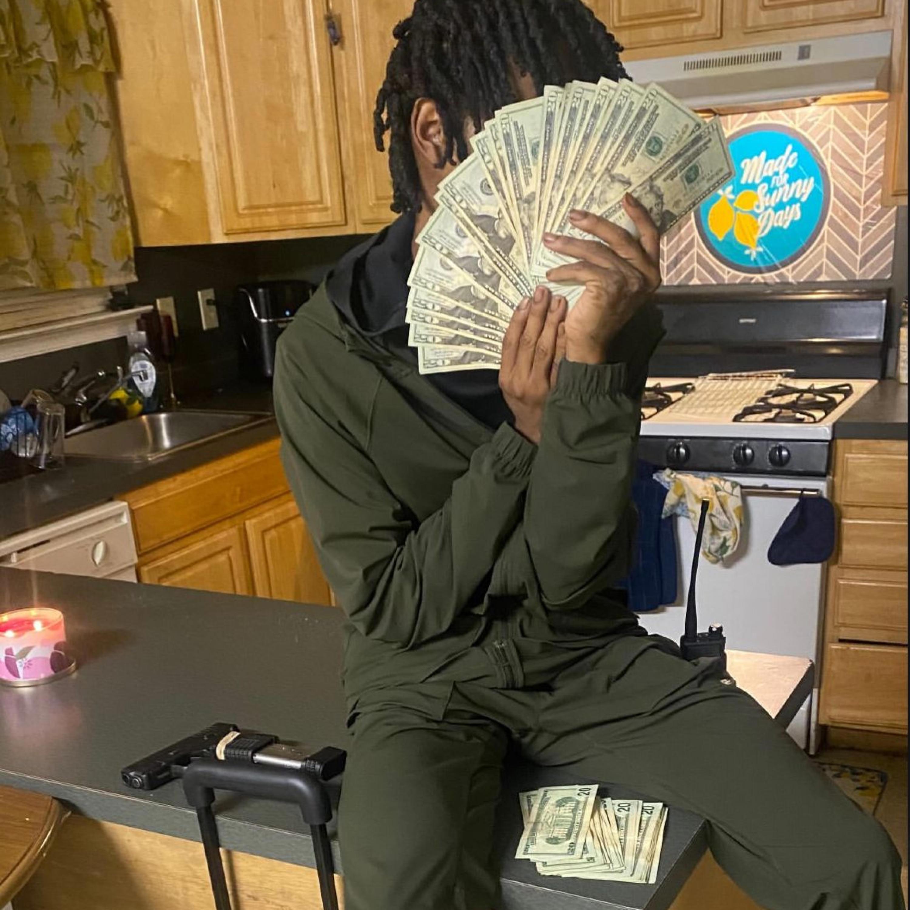 Madden (feat. Buttonboy)