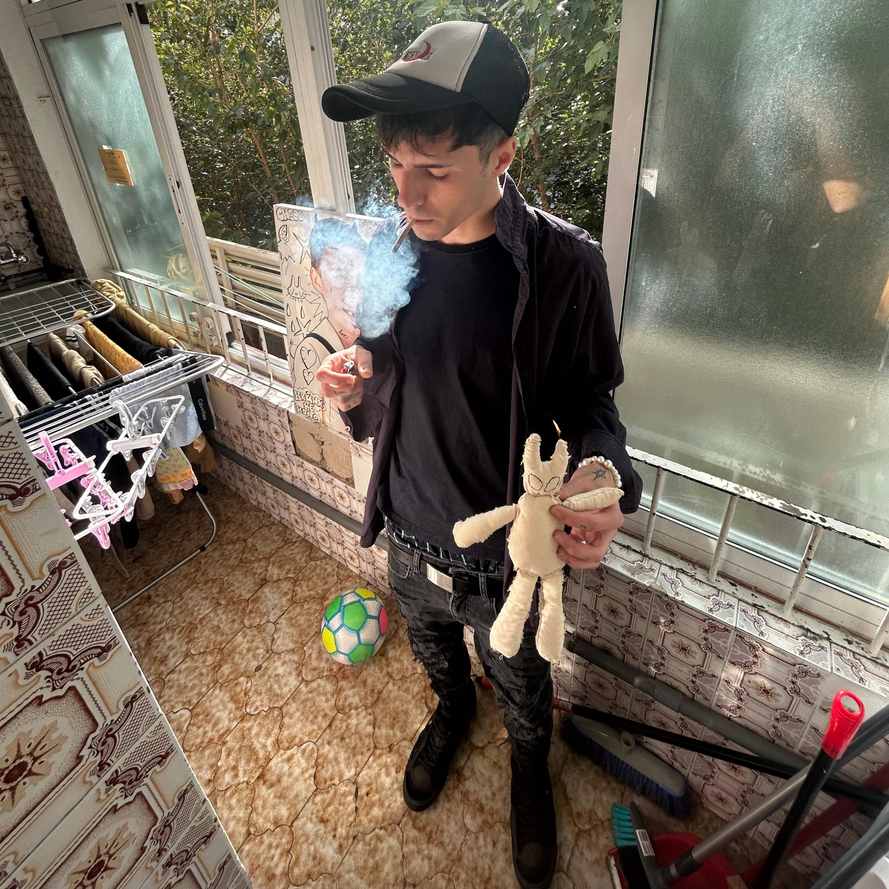 k ni recuerdo los temas k grabo (feat. 2krazy4disworld)