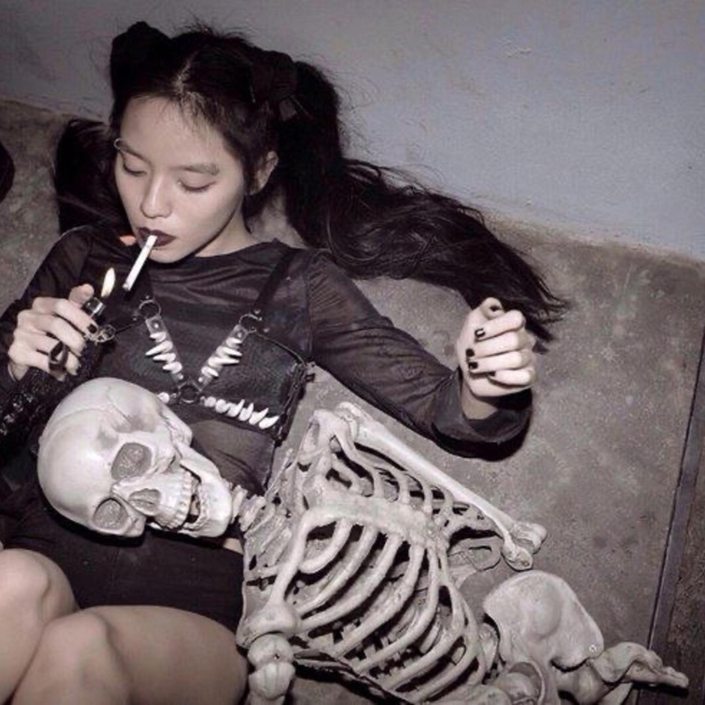 Lie 2 Me (feat. Suisside)