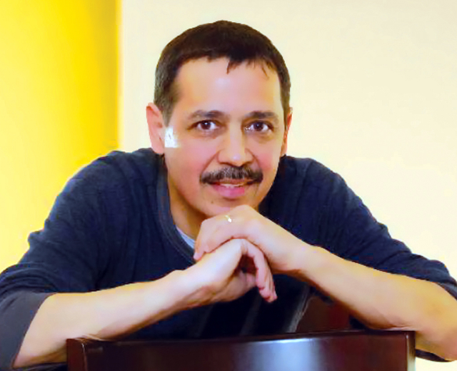 Eddie Santiago