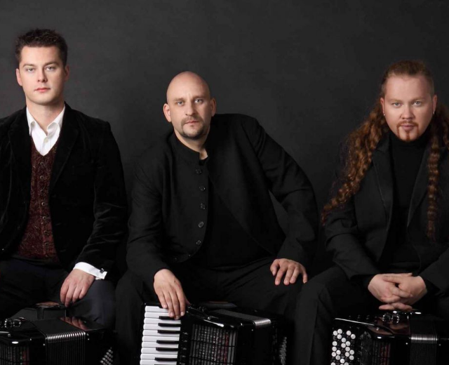 Motion Trio