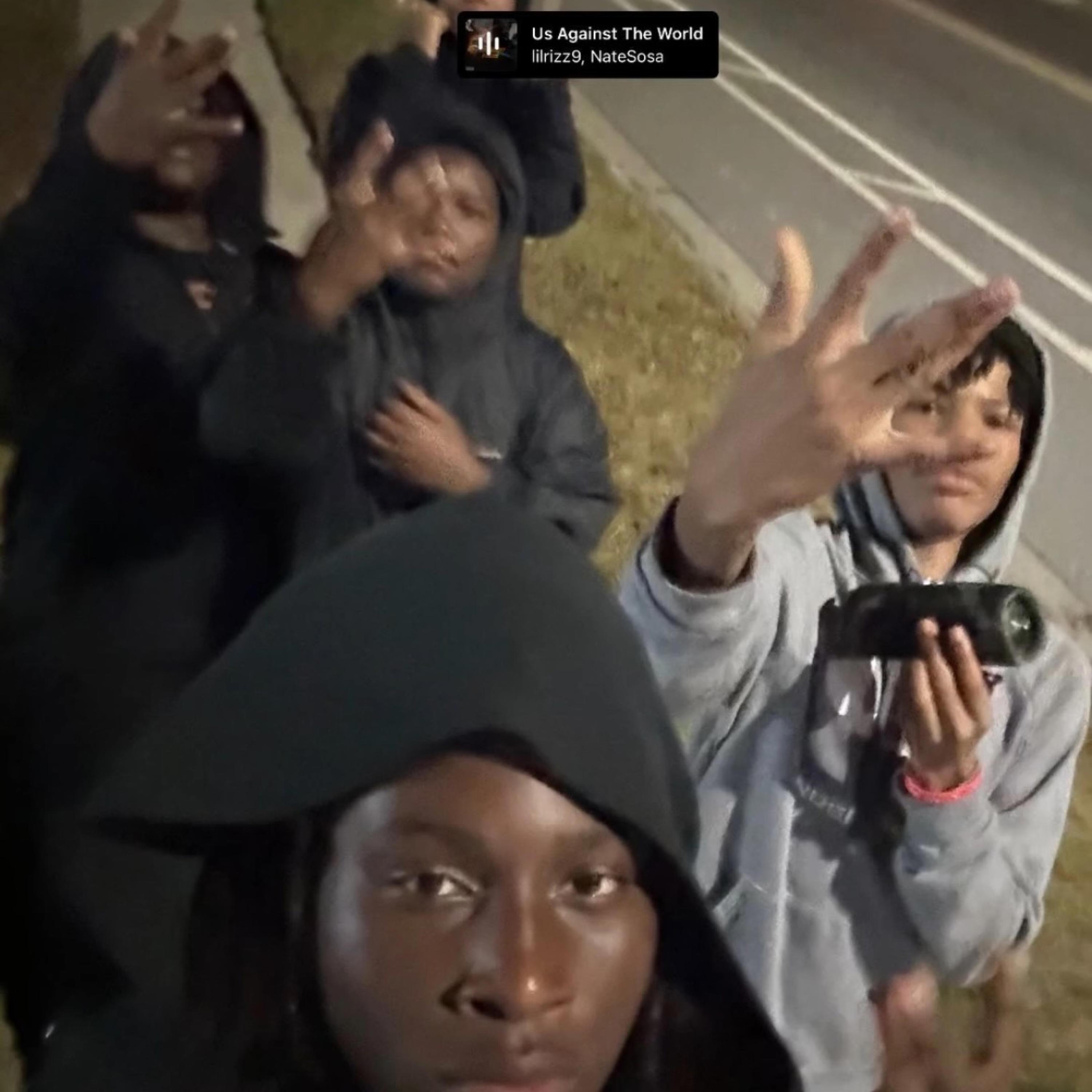 Track team (feat. Luhyoky & Topbuxket900)