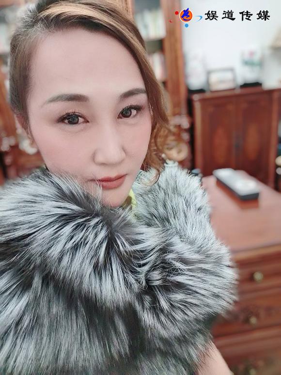 《中国著名女诗人诗选_九位女诗人抗疫作品|娱道文化战“疫” 《中国著名女诗人诗选_九位女诗人抗疫作品|娱道文化战“疫”