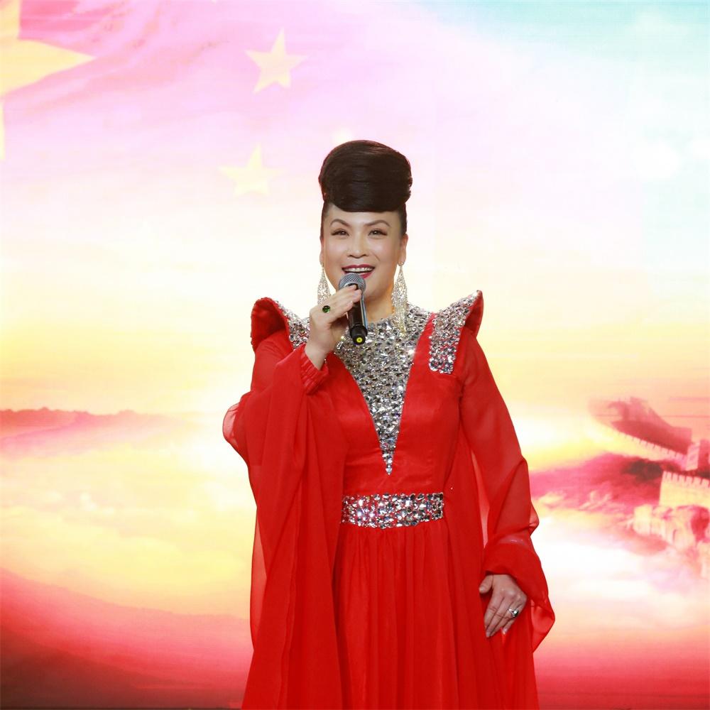 爱你中国 (伴奏) - 侯丽娟 - 单曲 - 网易云音乐